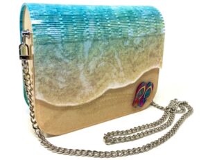 How To Make An Eye Catching Beach Handbag